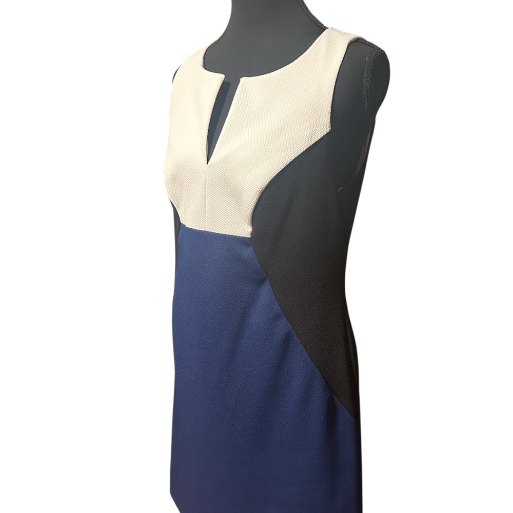 Trina Turk Blue Black & White Color Block Dress Clasp Neckline Size 4 - Picture 2 of 6